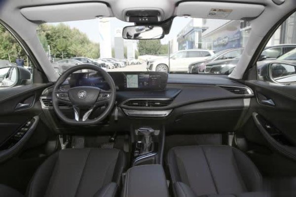 易操盘 12.89万高性价比紧凑型车 岂止颜值超纲